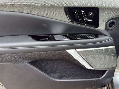 New 2026 Cadillac Optiq Luxury 1 w/ LPO, Floor Liner Package image 10