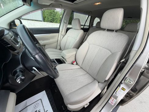 Used 2014 Subaru Outback 2.5i Premium w/ Moonroof Package AWD/4WD image 37