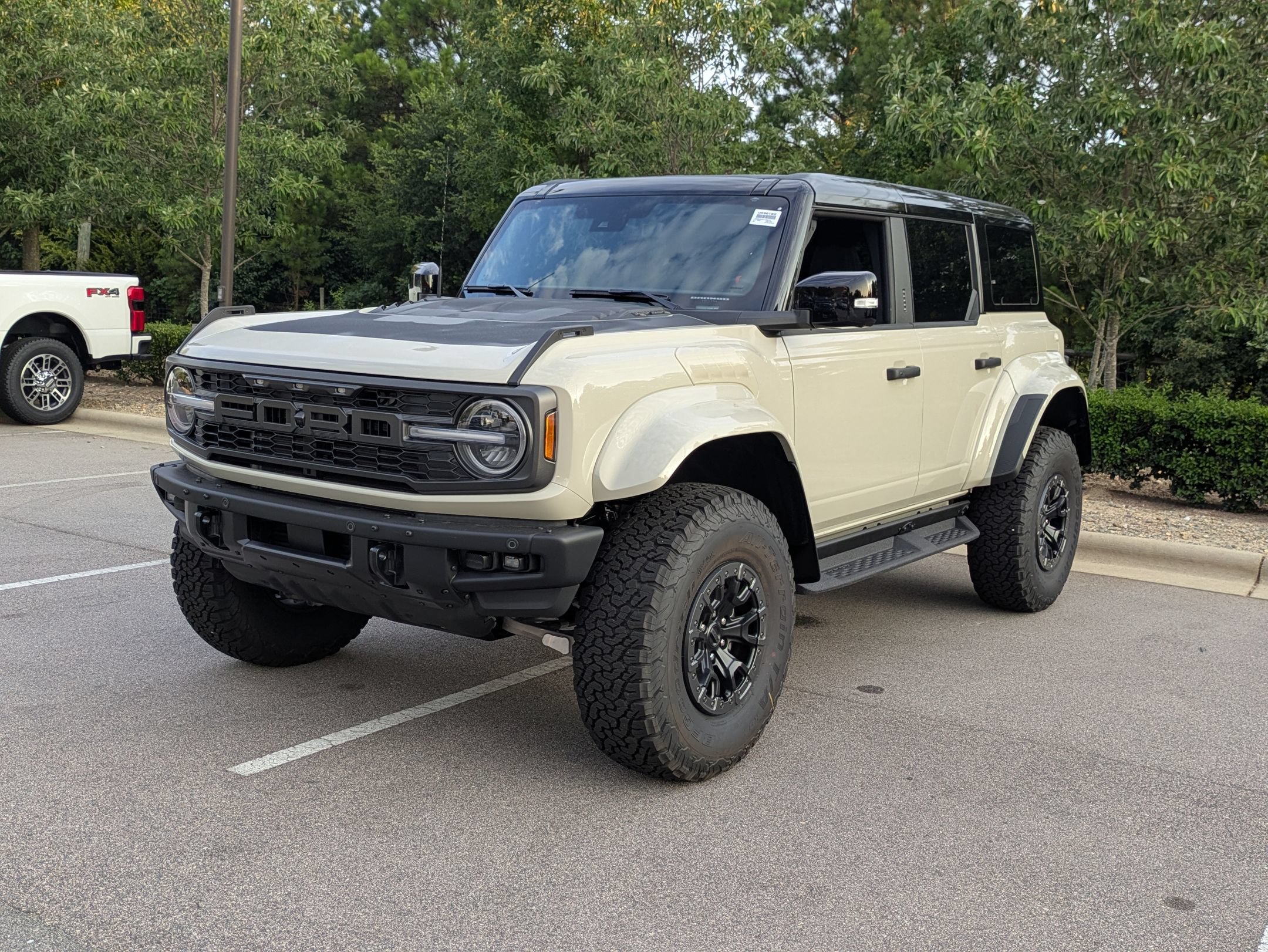 New 2026 Ford Bronco Raptor AWD/4WD image 8