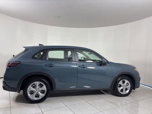 Used 2025 Honda HR-V LX image 6
