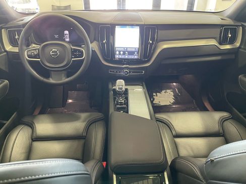 Used 2025 Volvo XC60 B5 Ultra w/ Climate Package AWD/4WD image 29