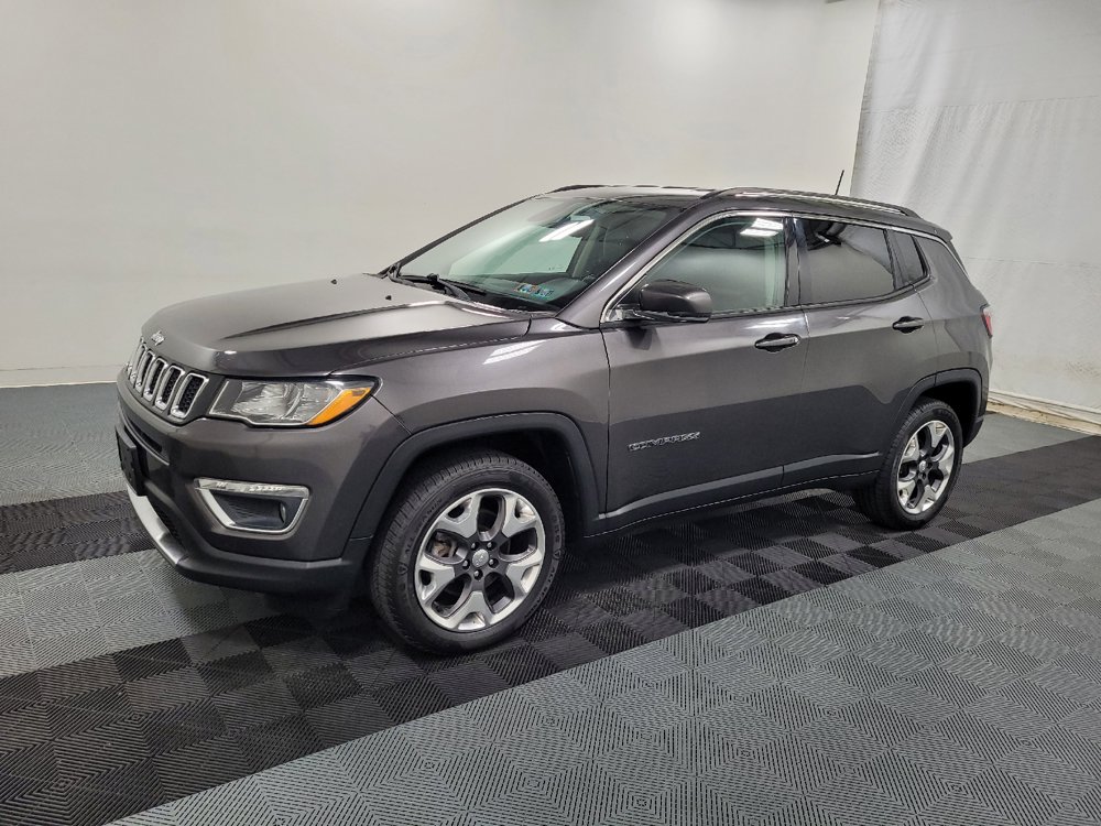 Used 2019 Jeep Compass Limited w/ Safety & Security Group AWD/4WD image 2