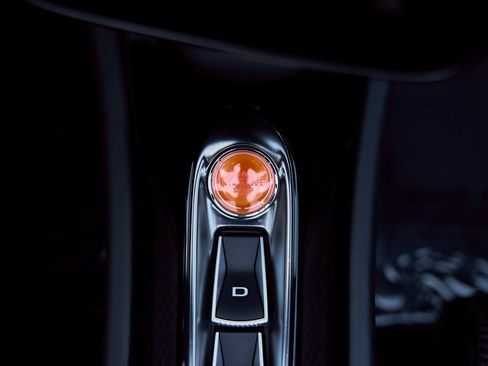 Used 2025 McLaren Artura Spider image 69