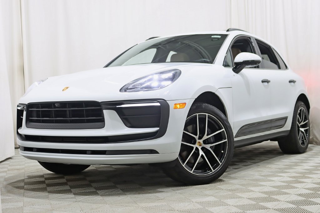 Used 2022 Porsche Macan AWD/4WD image 6