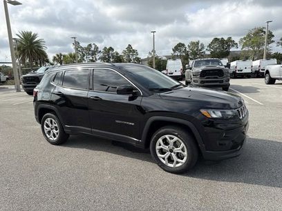 Used 2025 Jeep Compass Latitude