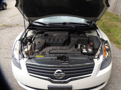 Used 2008 Nissan Altima 2.5 S w/ Emergency Aid Pkg FWD image 12