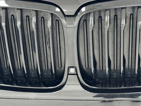 Used 2019 BMW X5 xDrive50i w/ M Sport Package image 35