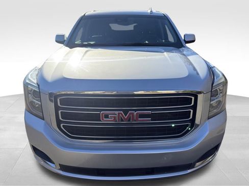 Used 2016 GMC Yukon XL SLT w/ HD Trailering Package image 9