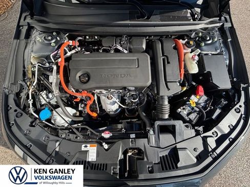 Used 2025 Honda Accord Touring image 9