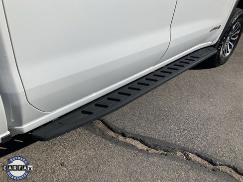 Certified 2022 GMC Sierra 1500 AT4 w/ AT4 Premium Package image 6