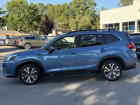 Certified 2022 Subaru Forester Limited image 9