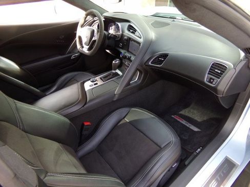 Used 2017 Chevrolet Corvette Z06 image 23