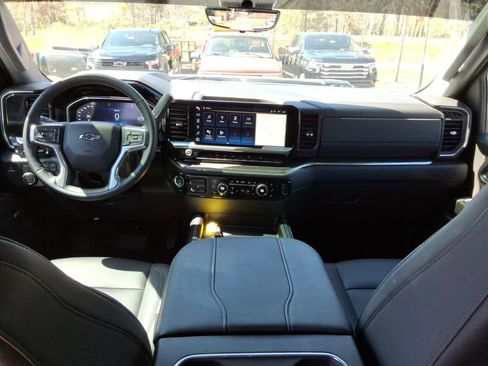 Certified 2024 Chevrolet Silverado 2500 LTZ w/ LTZ Plus Package image 21