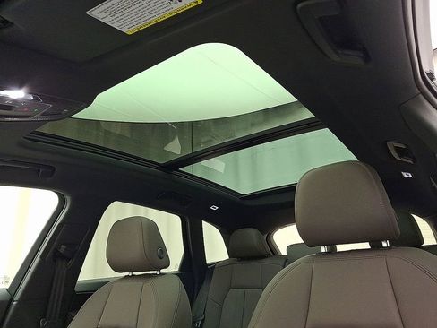 New 2025 Audi Q5 Premium Plus image 9