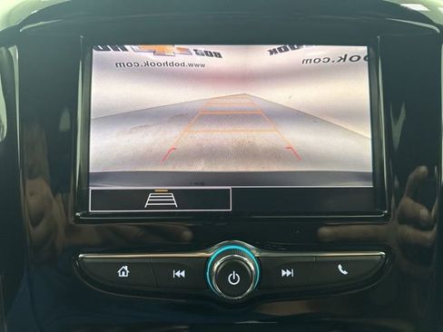Used 2023 Chevrolet Traverse LT FWD image 16