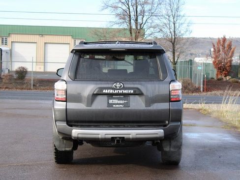 Used 2022 Toyota 4Runner TRD Off-Road Premium image 5