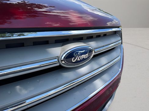 Used 2017 Ford Escape SE FWD image 11