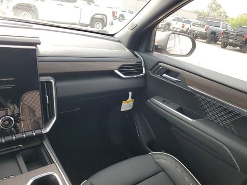 New 2026 GMC Acadia Denali image 15