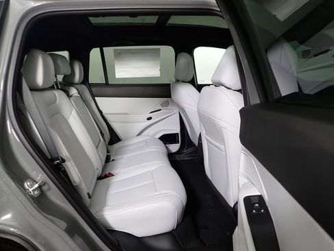 New 2026 Jeep Cherokee Limited image 44