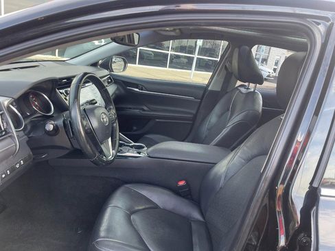 Used 2020 Toyota Camry XSE FWD image 14