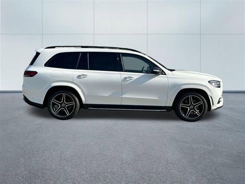 Used 2023 Mercedes-Benz GLS 450 4MATIC image 4