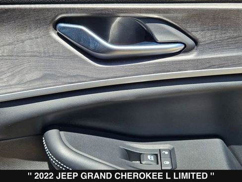 Used 2022 Jeep Grand Cherokee L Limited RWD image 33