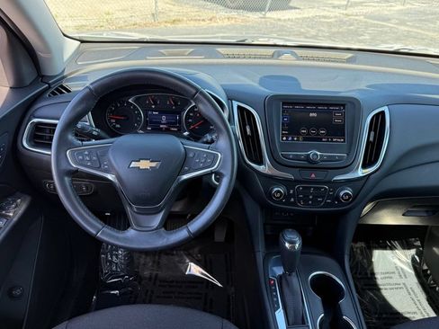 Used 2021 Chevrolet Equinox LT FWD image 16