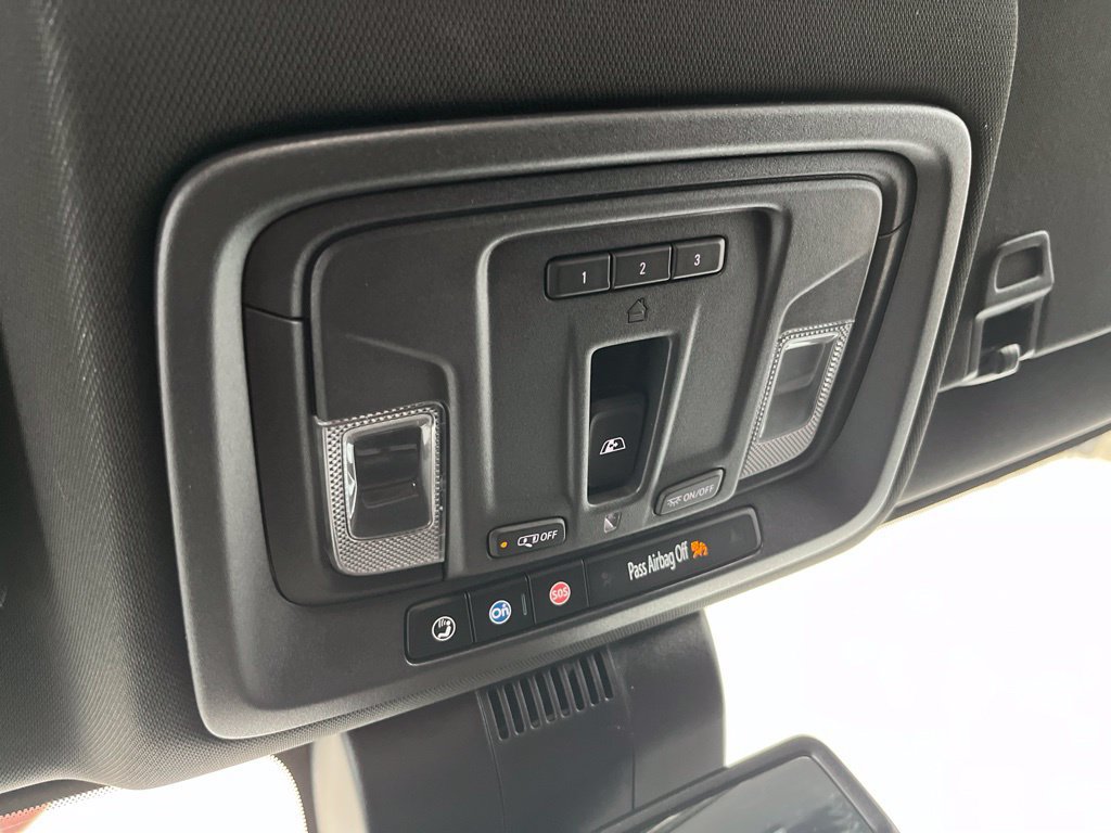 Used 2024 GMC Sierra 1500 AT4 w/ AT4 Premium Package AWD/4WD image 16