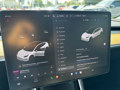Used 2020 Tesla Model 3 Standard Range Plus RWD image 10