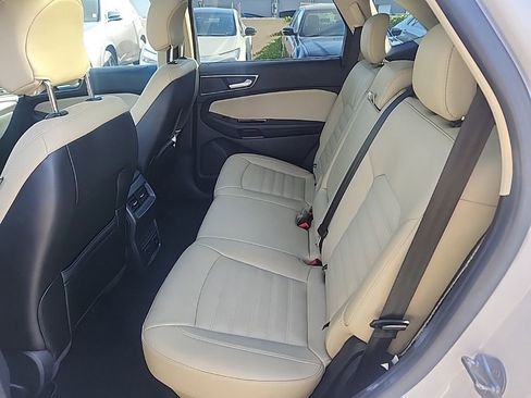 Used 2017 Ford Edge SEL w/ Equipment Group 201A FWD image 11