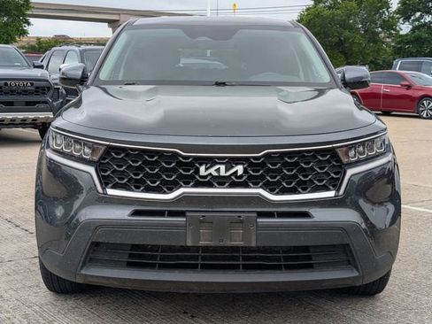 Used 2022 Kia Sorento LX image 6