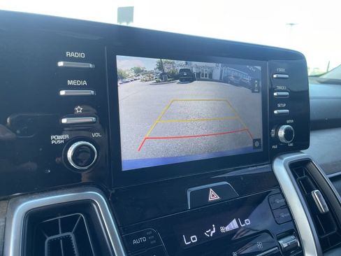 Used 2021 Kia Sorento EX w/ Panoramic Sunroof Package FWD image 13