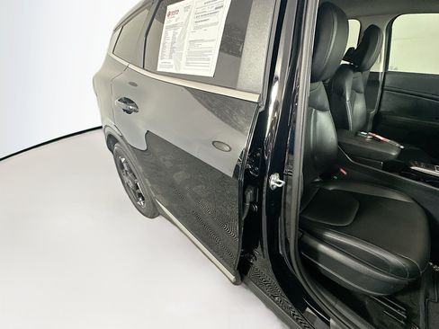 Used 2026 Kia Sportage EX FWD image 28