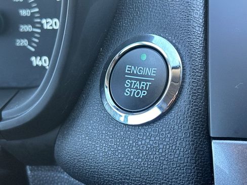 Used 2022 Ford EcoSport SE w/ SE Convenience Package image 22