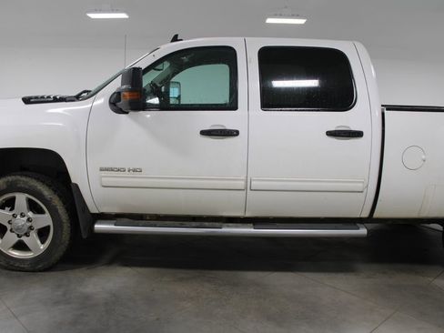 Used 2012 Chevrolet Silverado 2500 LT w/ Interior Plus Package image 6