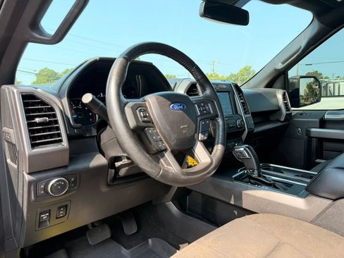 Used 2019 Ford F150 XLT w/ Equipment Group 302A Luxury AWD/4WD image 15