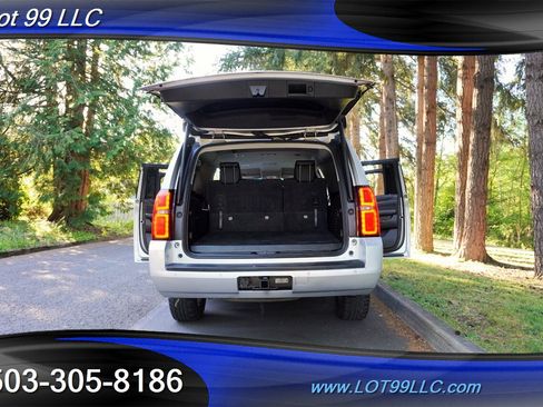 Used 2018 Chevrolet Suburban LT AWD/4WD image 30