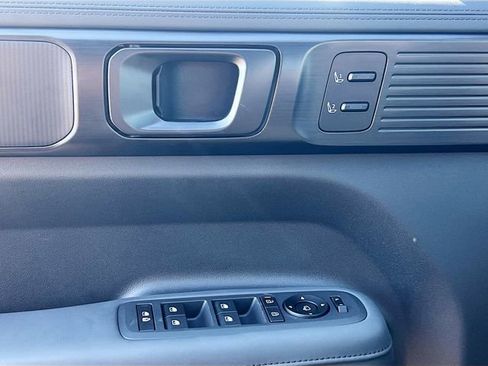 New 2025 Hyundai Santa Fe Calligraphy AWD/4WD image 18
