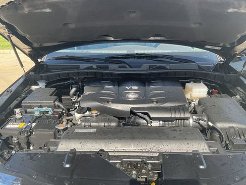 Used 2024 Nissan Armada Platinum w/ Captain's Chairs Package image 44