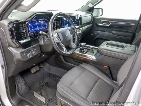 Used 2022 Chevrolet Silverado 1500 RST w/ Rally Edition image 9