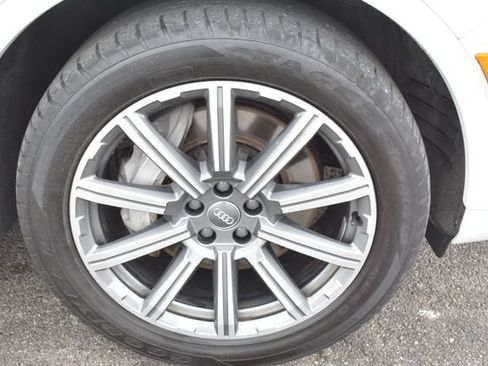 Used 2018 Audi Q7 3.0T Prestige w/ Prestige Package AWD/4WD image 50