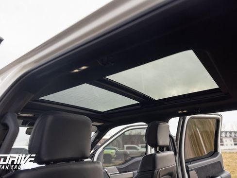 Used 2025 Ford F150 Platinum image 24