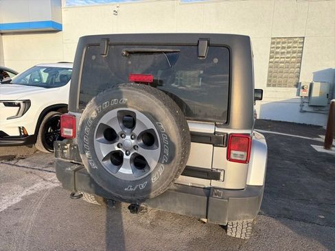 Used 2018 Jeep Wrangler Unlimited Sahara image 13