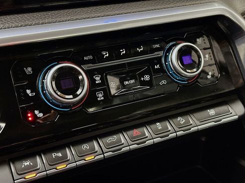 Used 2023 GMC Sierra 1500 Denali w/ Denali Reserve Package image 24