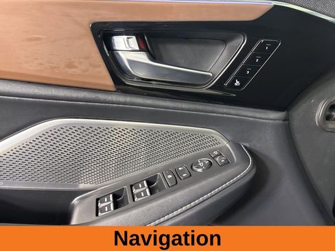 Used 2022 Acura MDX SH-AWD w/ Technology Package image 9