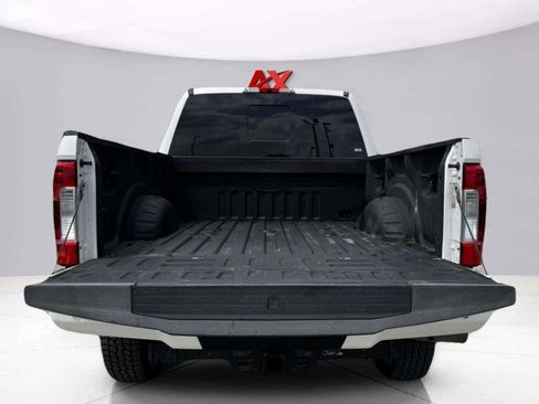 Used 2019 Ford F250 Lariat w/ Lariat Ultimate Package AWD/4WD image 61