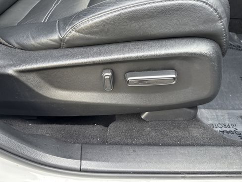 Used 2019 Honda CR-V EX-L image 16