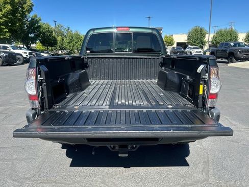Used 2011 Toyota Tacoma 4x4 Access Cab V6 image 18