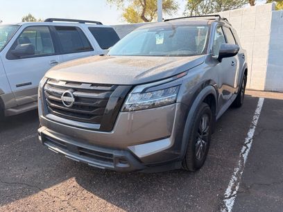 Used 2022 Nissan Pathfinder SV w/ SV Black Package