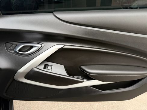 Used 2019 Chevrolet Camaro SS RWD image 19